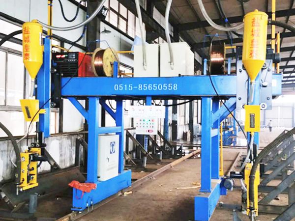 SXBH2000型雙懸臂式焊接機(jī)