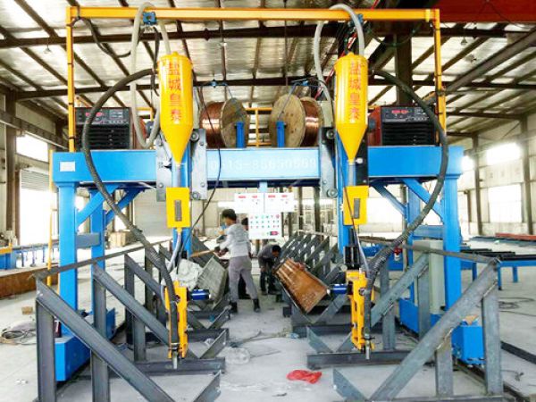 LMH4000門型自動(dòng)埋弧焊機(jī)
