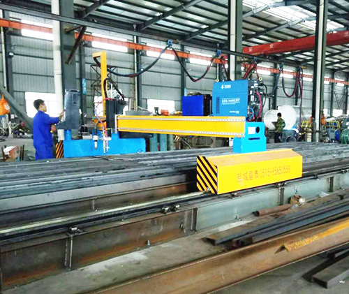 數(shù)控切割機(jī)優(yōu)勢(shì)特點(diǎn)